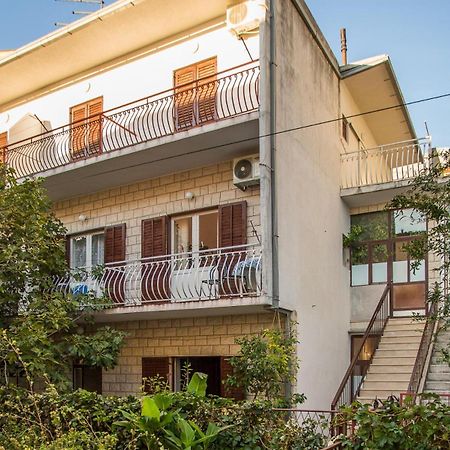 Apartments Nuic 748 Макарська Екстер'єр фото