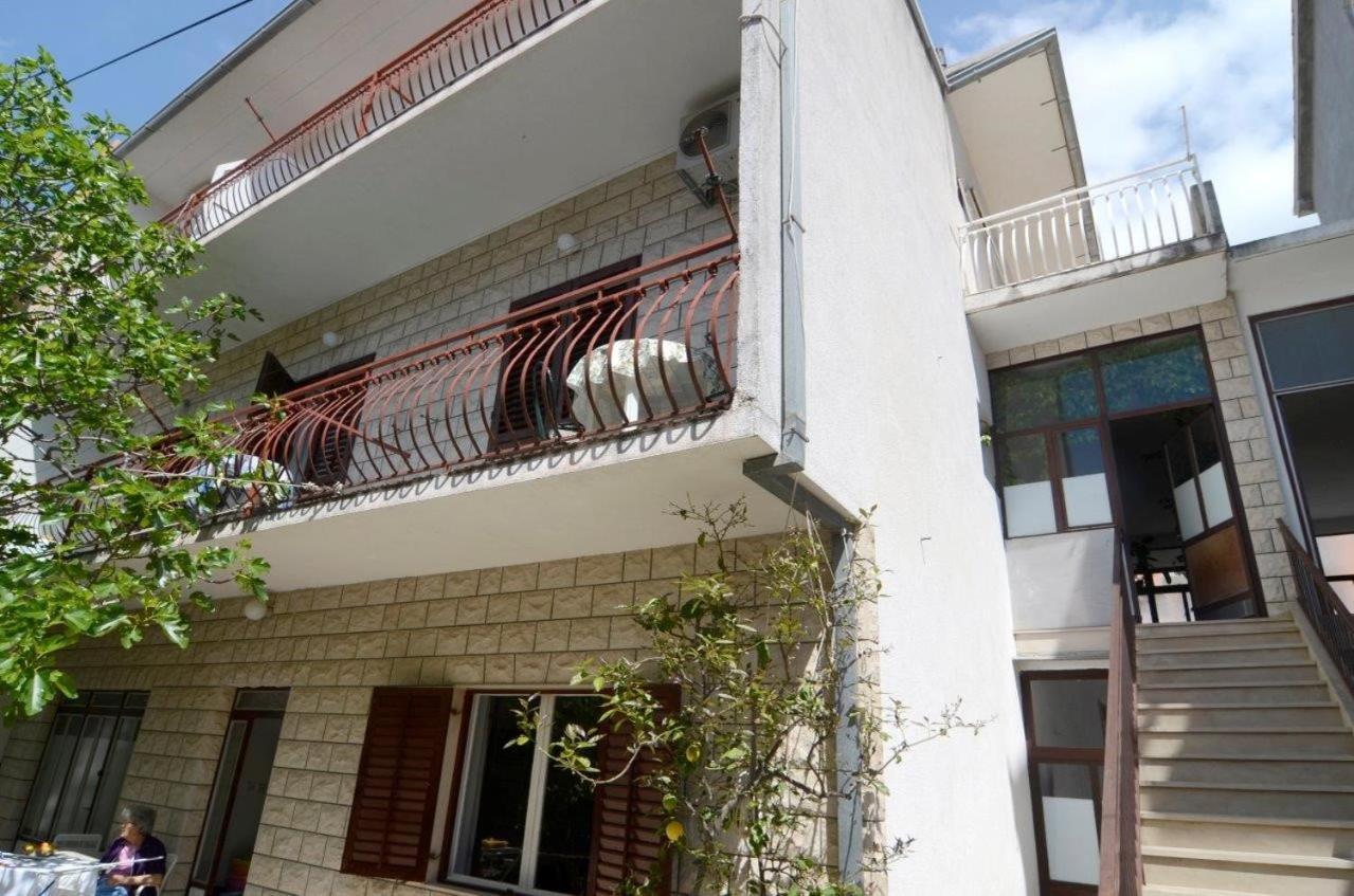 Apartments Nuic 748 Макарська Екстер'єр фото