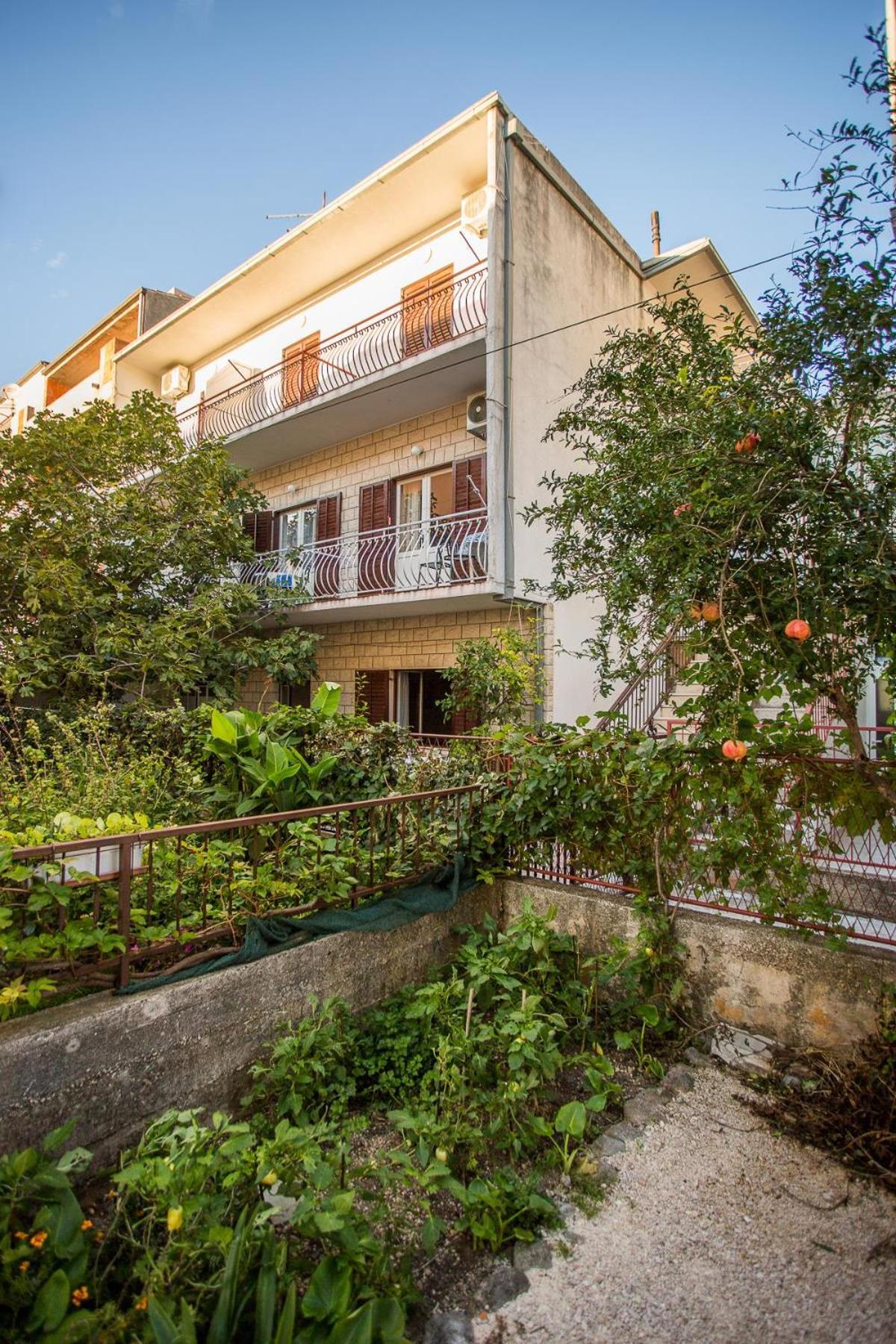 Apartments Nuic 748 Макарська Екстер'єр фото
